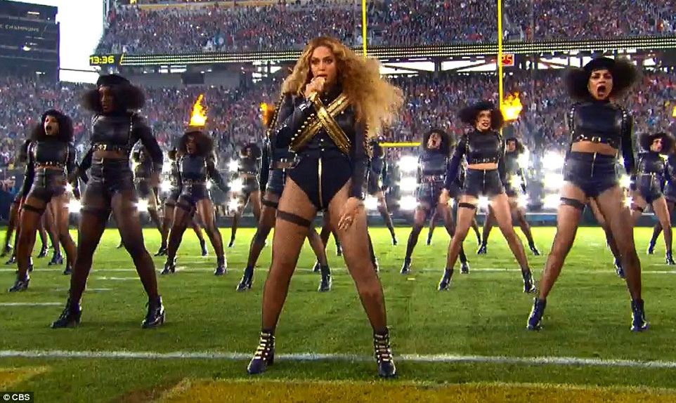 BEYONCE-SUPERBOWL.jpg