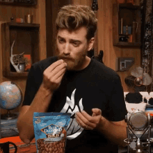 eating-blue-diamond.gif