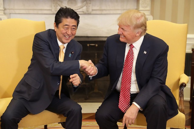 donaldtrump-1486750985-640x427.jpg