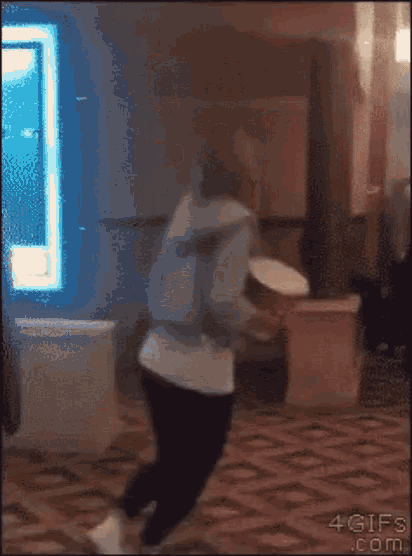 walking-fail-fall-down.gif