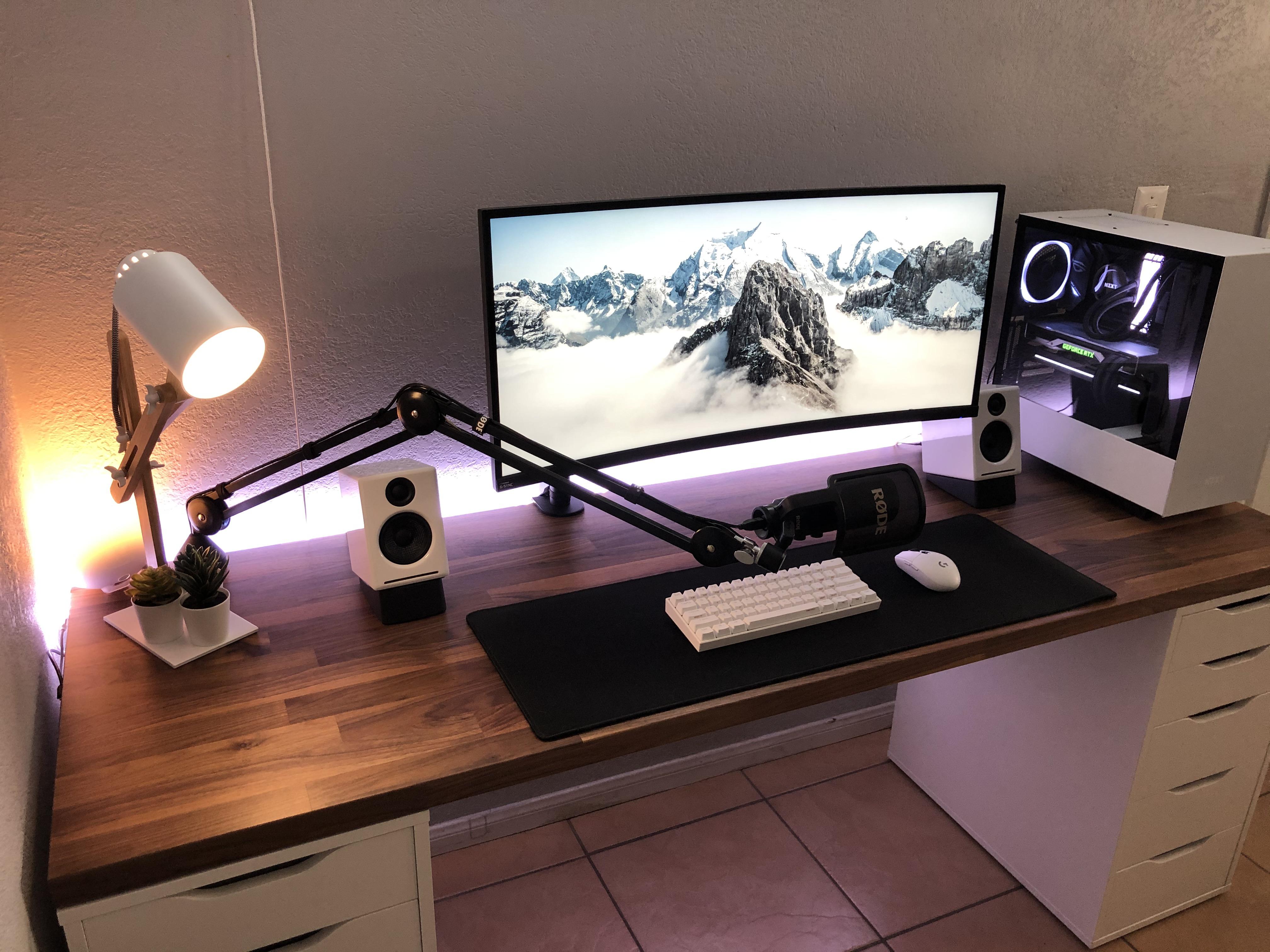 96t01uq20dv41.jpg