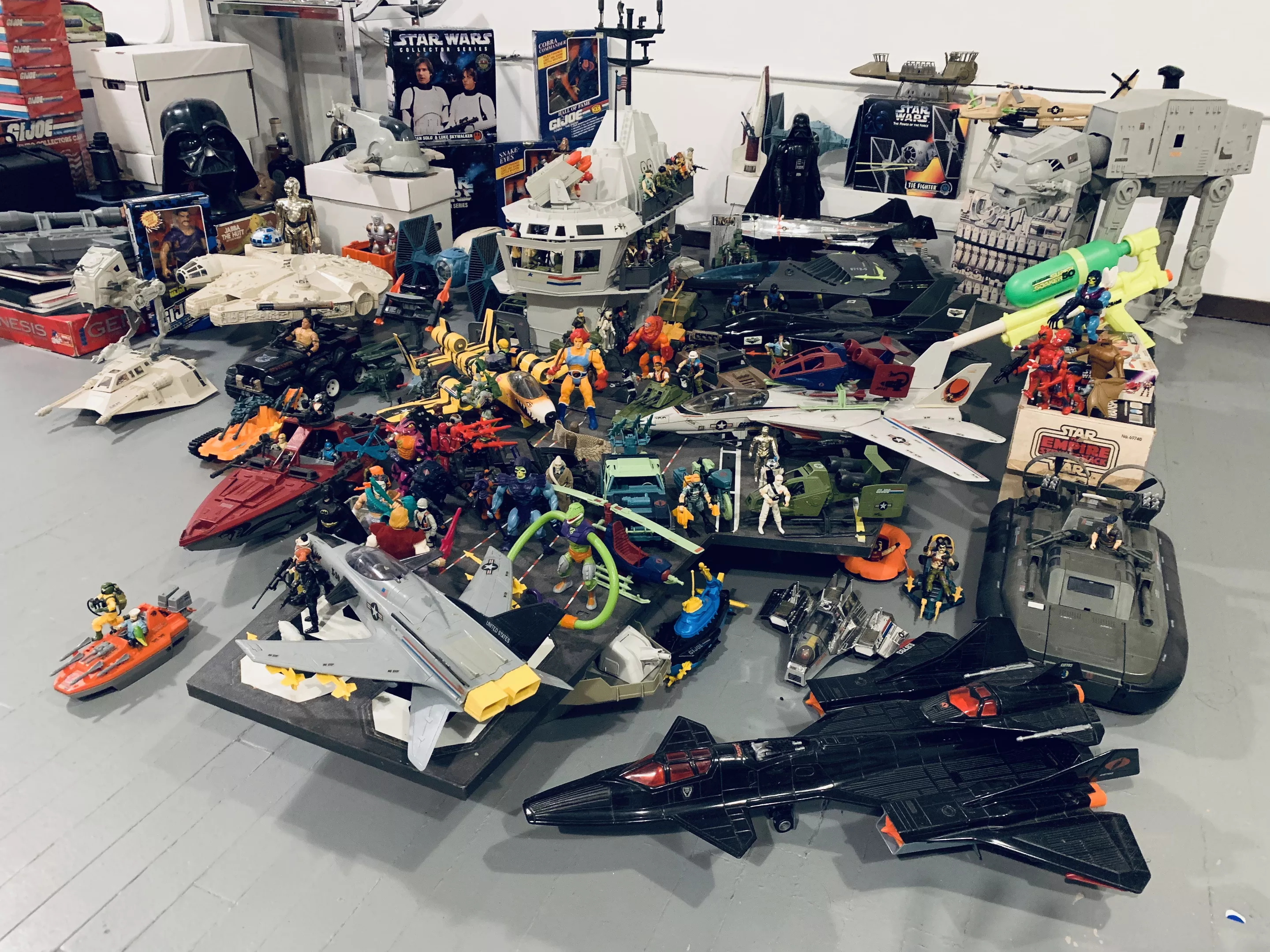 vintagetoys-byscotttucker.jpeg