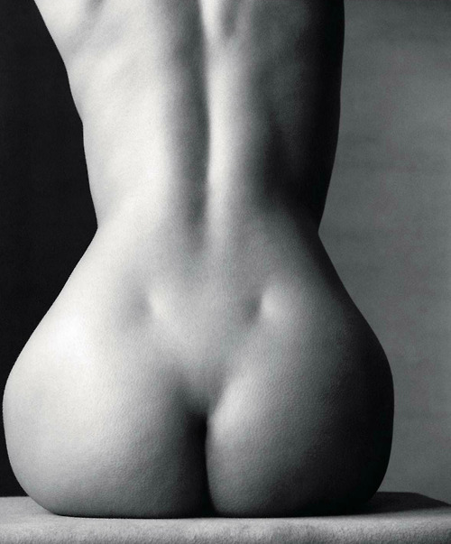 tumblr_mlh2tm5F501rh5v6ho1_1280.jpg
