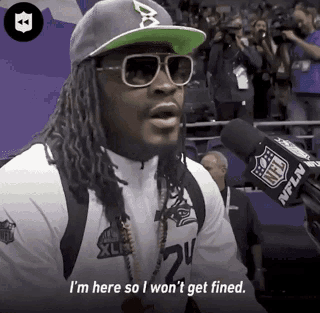 marshawn-lynch-interview.gif