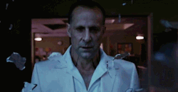tumblr_o32xc0GZuc1v818fxo1_250.gif