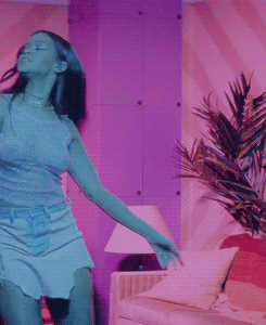 tumblr_o2ynqoJ9bM1sk0vqbo1_250.gif