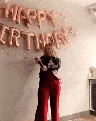 52950298fe52c453ff24c0a9bbc10405.gif