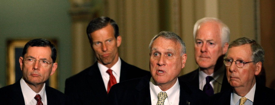 r-SENATE-REPUBLICANS-huge.jpg