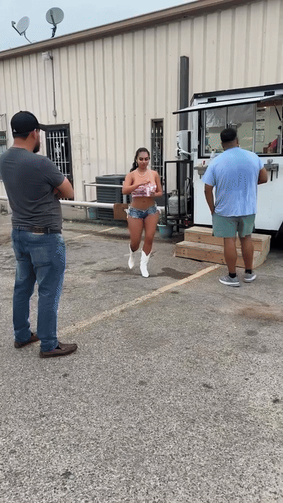 K3mNNFR.gif