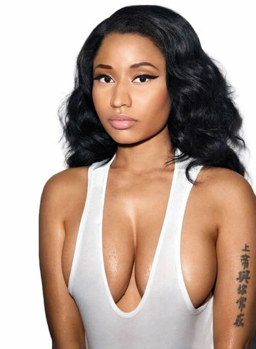Nicki-Minaj-beauty-boobs.jpg