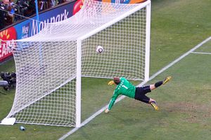 soc_g_neuer01_300.jpg
