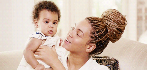 beyonce-and-baby-blue.gif