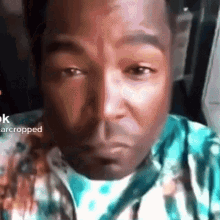 dr-umar-kiss-umar.gif