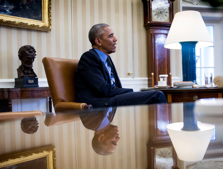 16OBAMA-BOOKS-01-master768.jpg