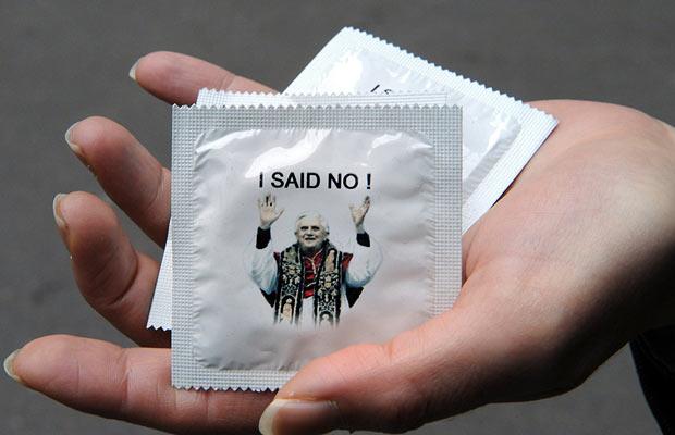 pope-no-condoms1.jpg
