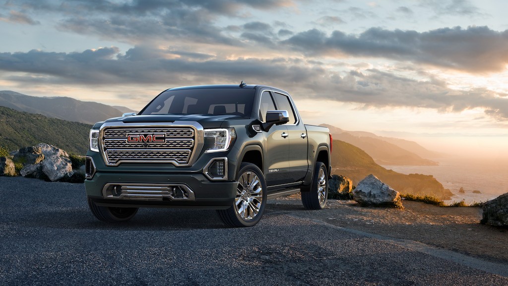 2019-GMC-Sierra-Denali-001.jpg
