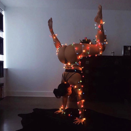 BootyXmasTree.jpg