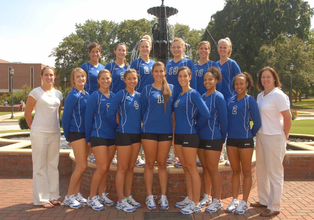 2010-11-vball-team.jpg