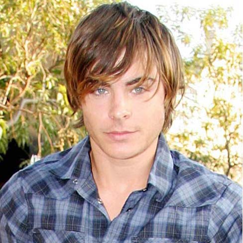zac-efron-aroma-1017-4.jpg