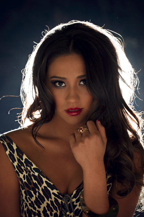 Shay-shay-mitchell-fans-33200836-600-905.png