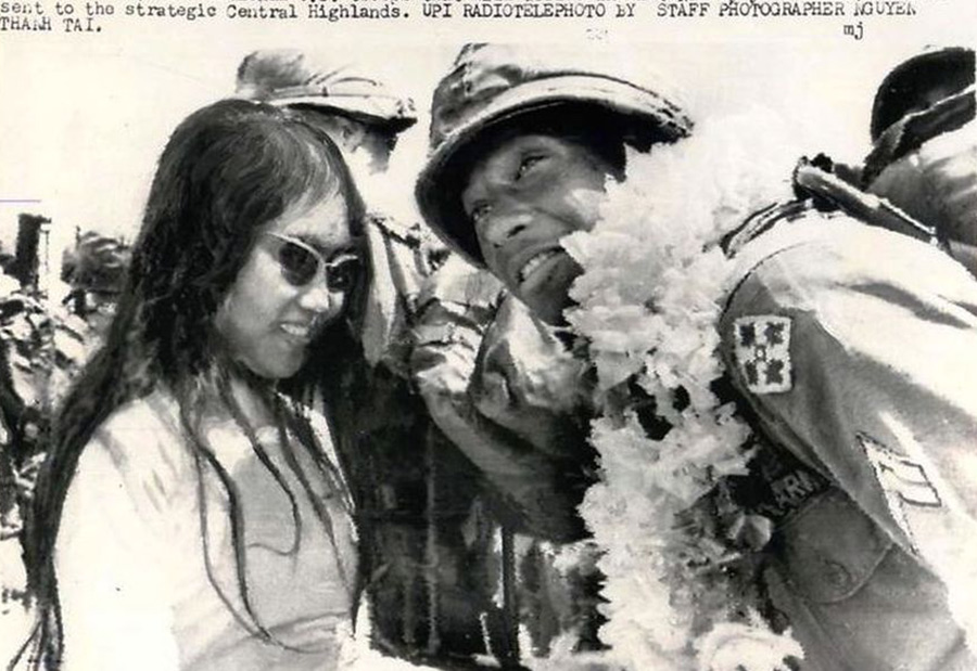 Vietnamese-Girl-and-US-Soldier-900.jpg