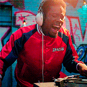tumblr_oco9x1105K1r3ssslo1_250.gif