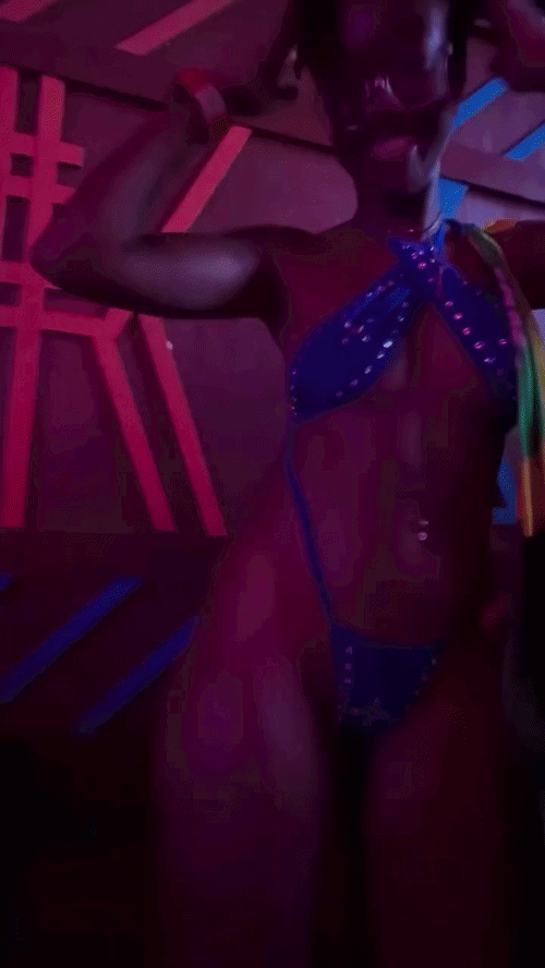 oxaais6tqz3h1.gif
