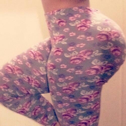 12417-big-booty-paisley.jpg