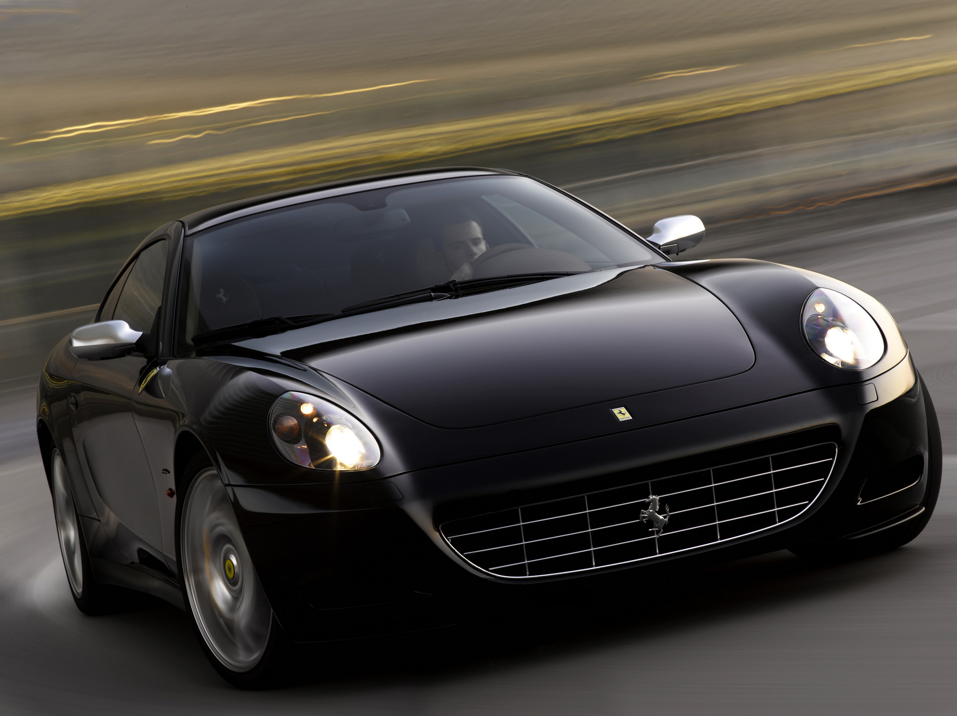 2005-Ferrari-612-Scaglietti.jpg