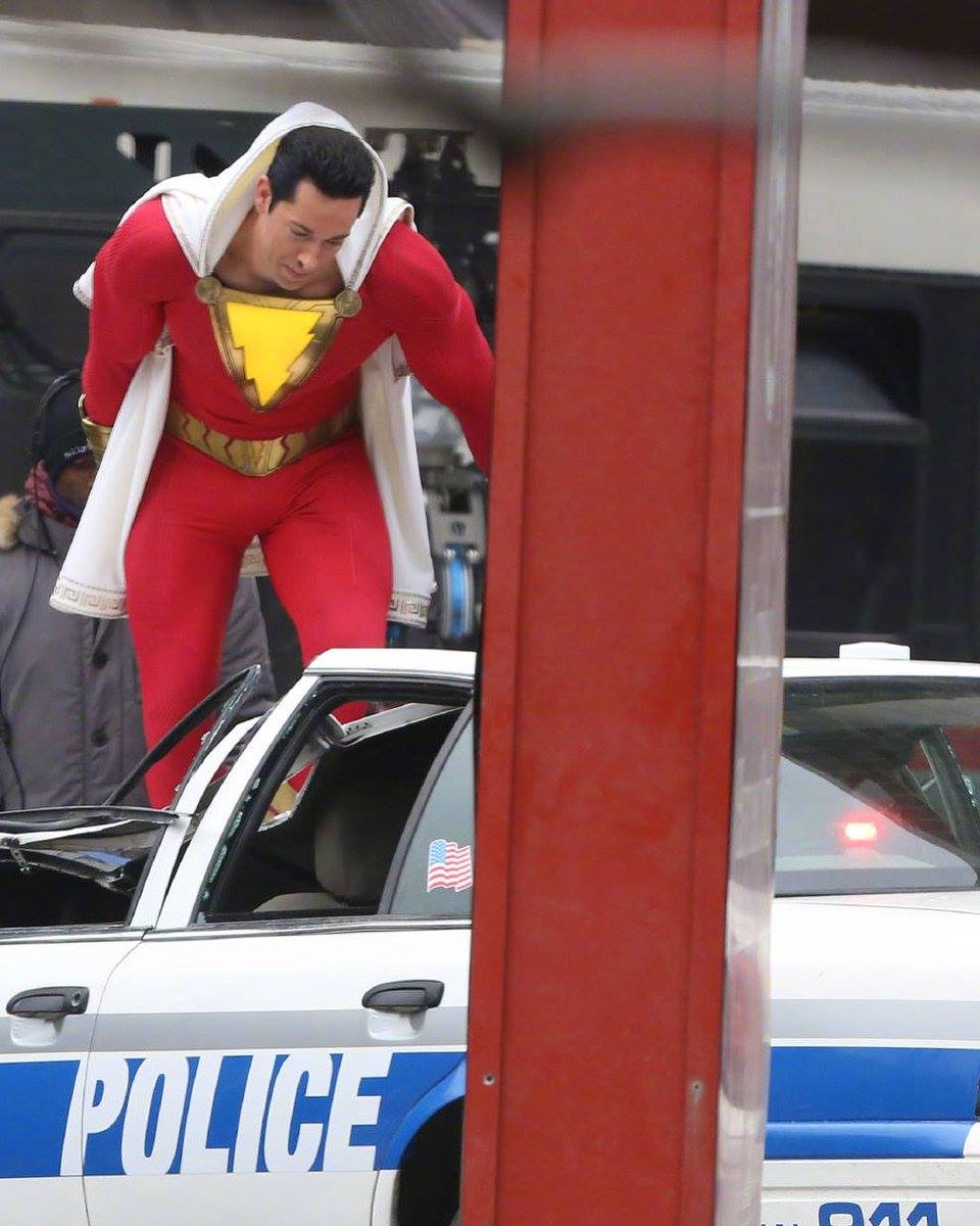 00b580f7-shazam-movie-set-leaks-shazam-car.jpg
