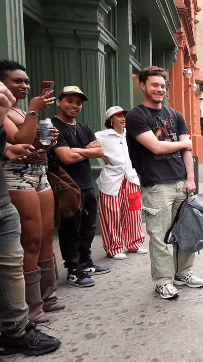 evnwbccejr2f1.gif