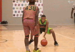 zUuT-fyiphwc2846375.gif