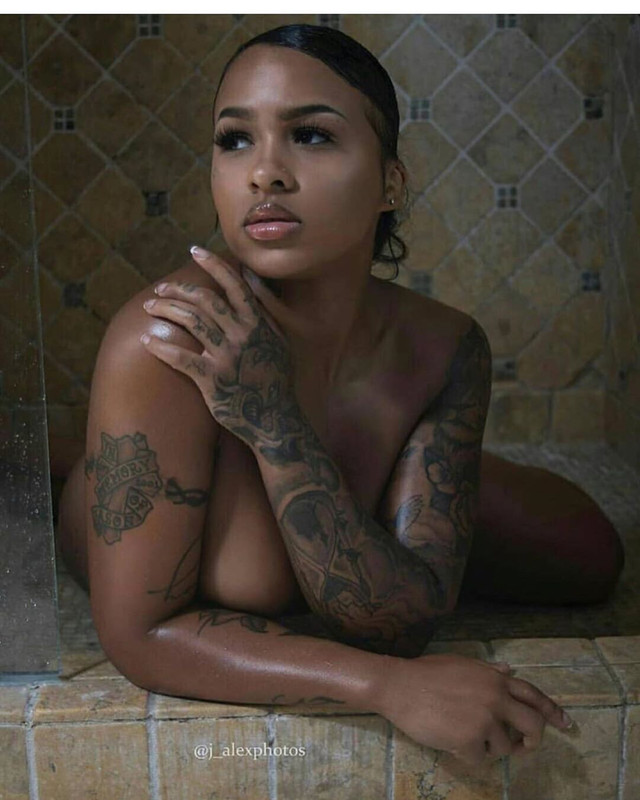 dark-blackwomen-2-B2-YWf-RQh-ZT6.jpg