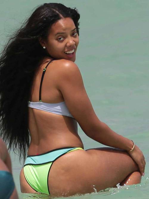 tumblr_nsfsanQG4G1rgc94co9_r1_500.jpg