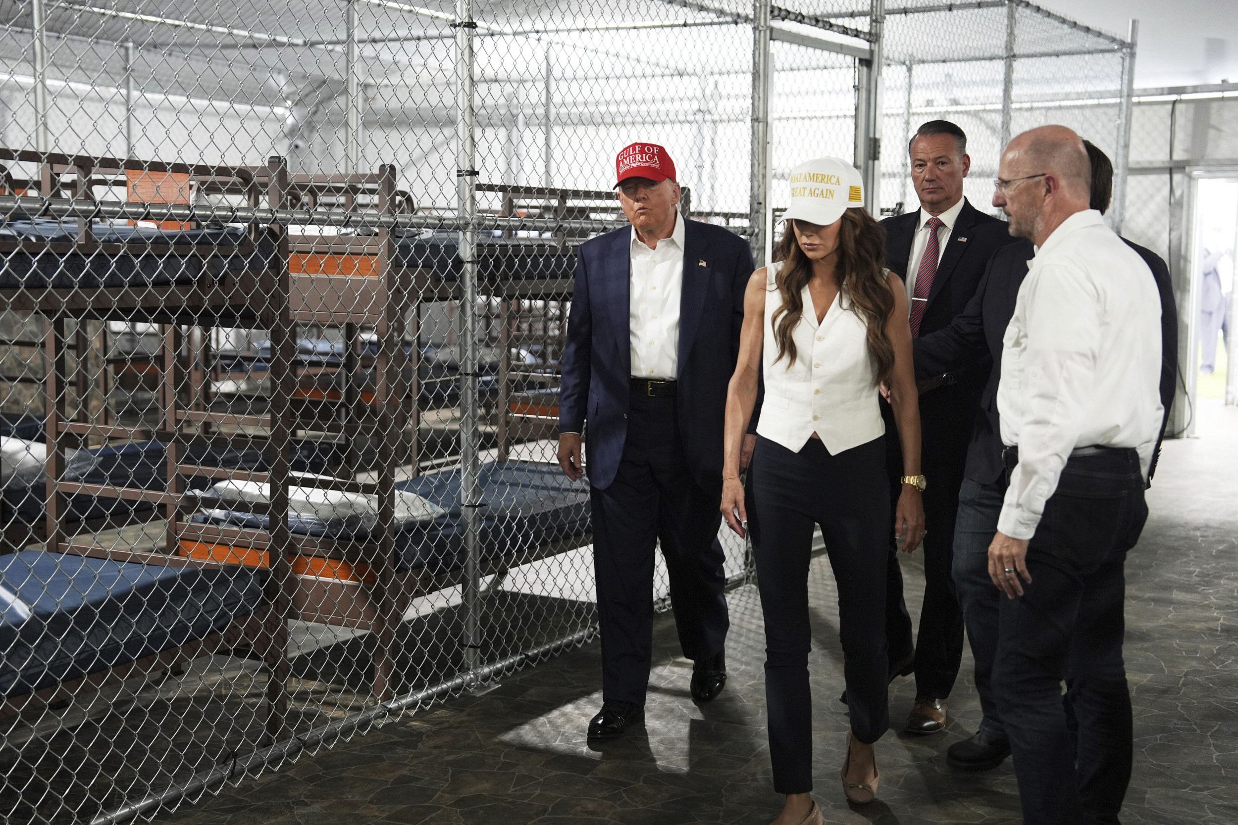 www.newsweek.com