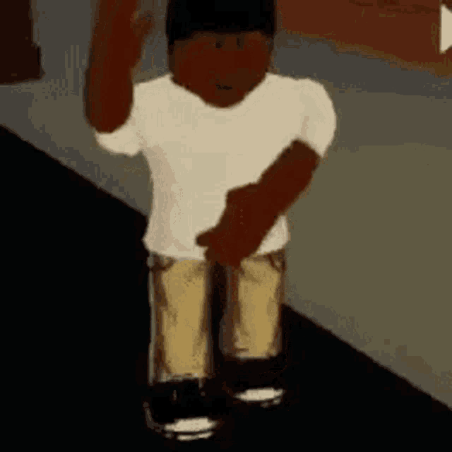 roblox-dance.gif