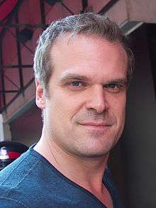 David_Harbour__281701-9d3c2e.jpg