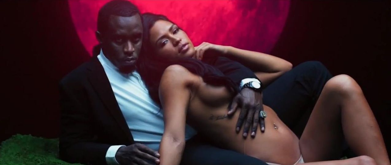Cassie-Ventura-Topless-1.jpg