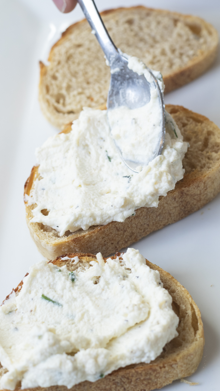 ricotta-toast-02.jpg