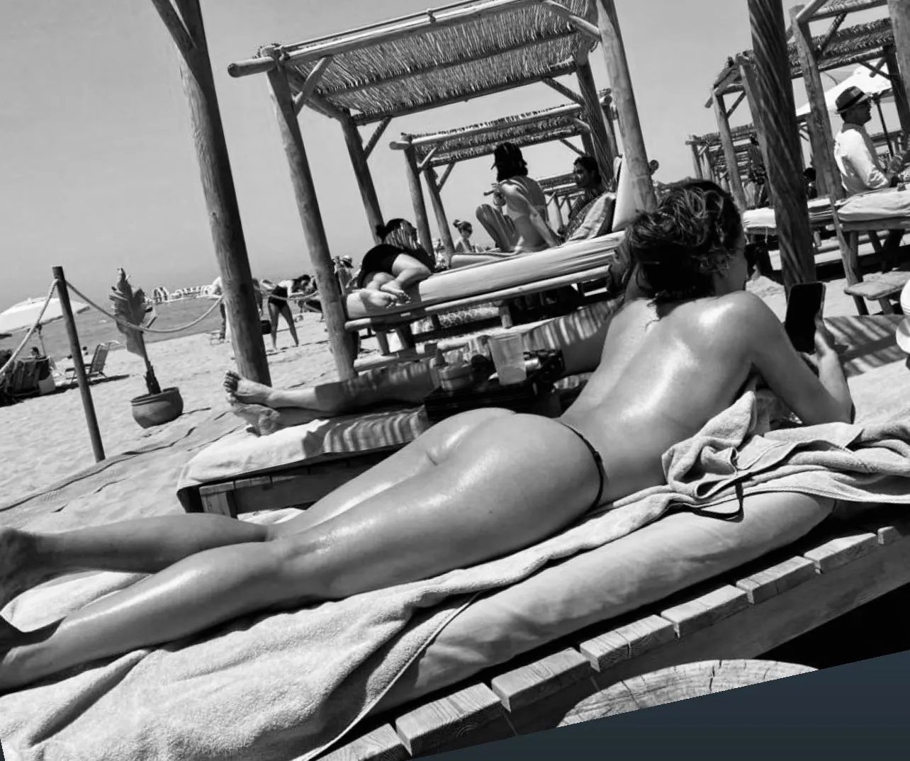Eva-Longoria-Topless-2.jpg