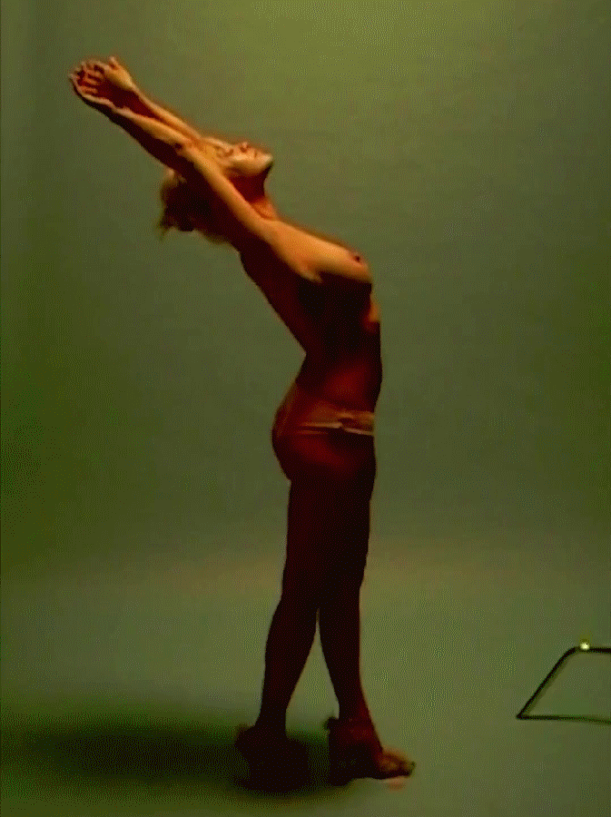 Rita-Ora-Naked-Topless-Nipples-GIF-1.gif