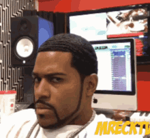 brian-pumper-looking.gif