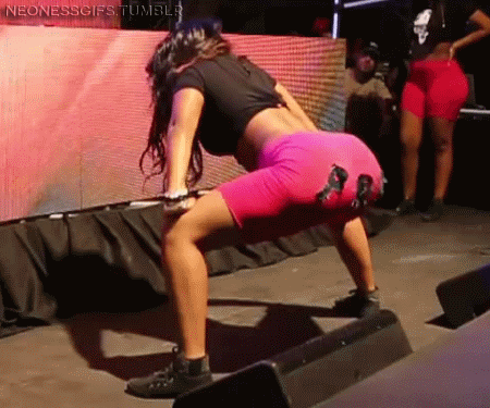 tumblr_mnbemxIdM11r55j58o1_500.gif