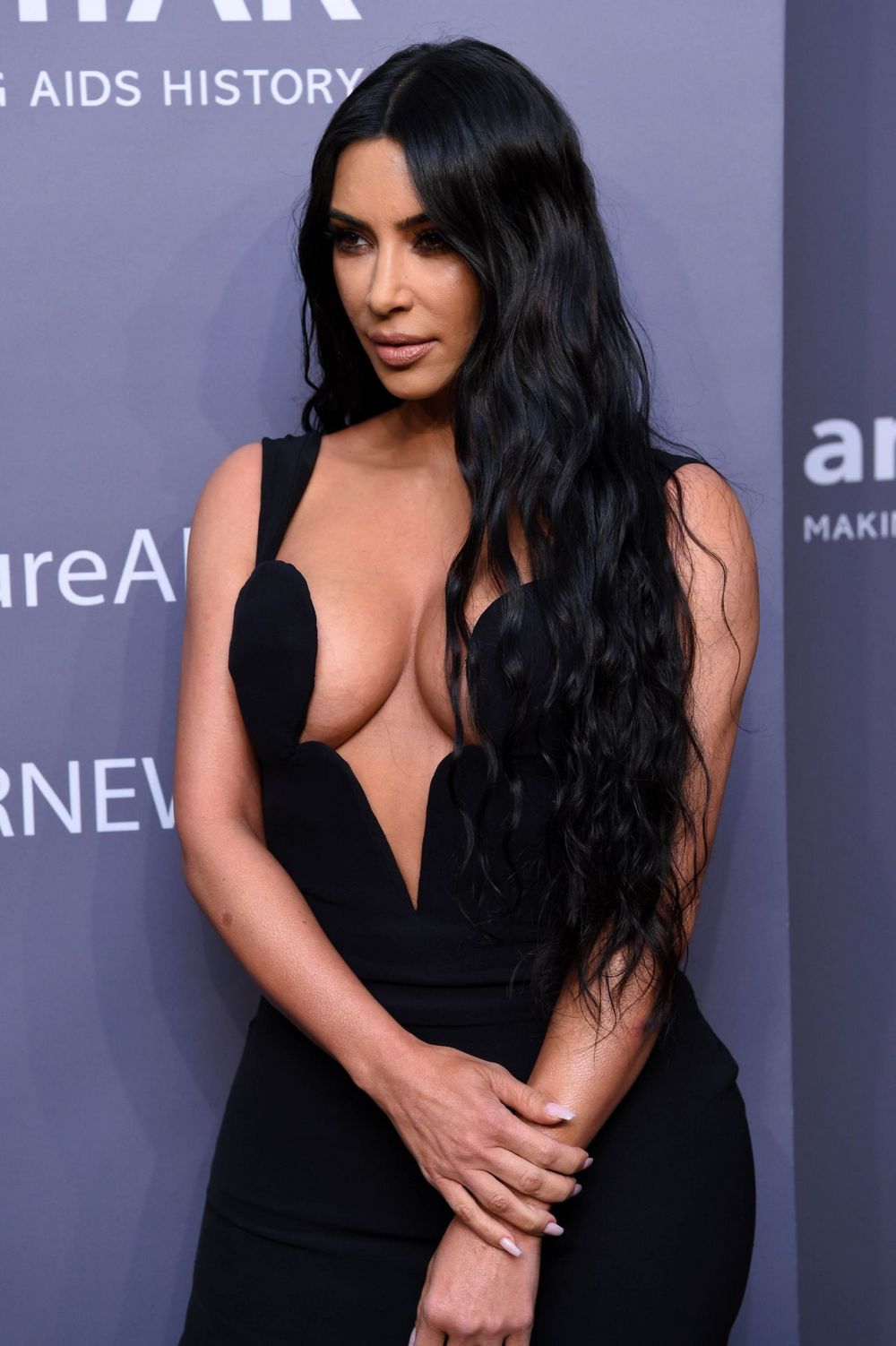 KimKardashian2019amfAR15.jpg