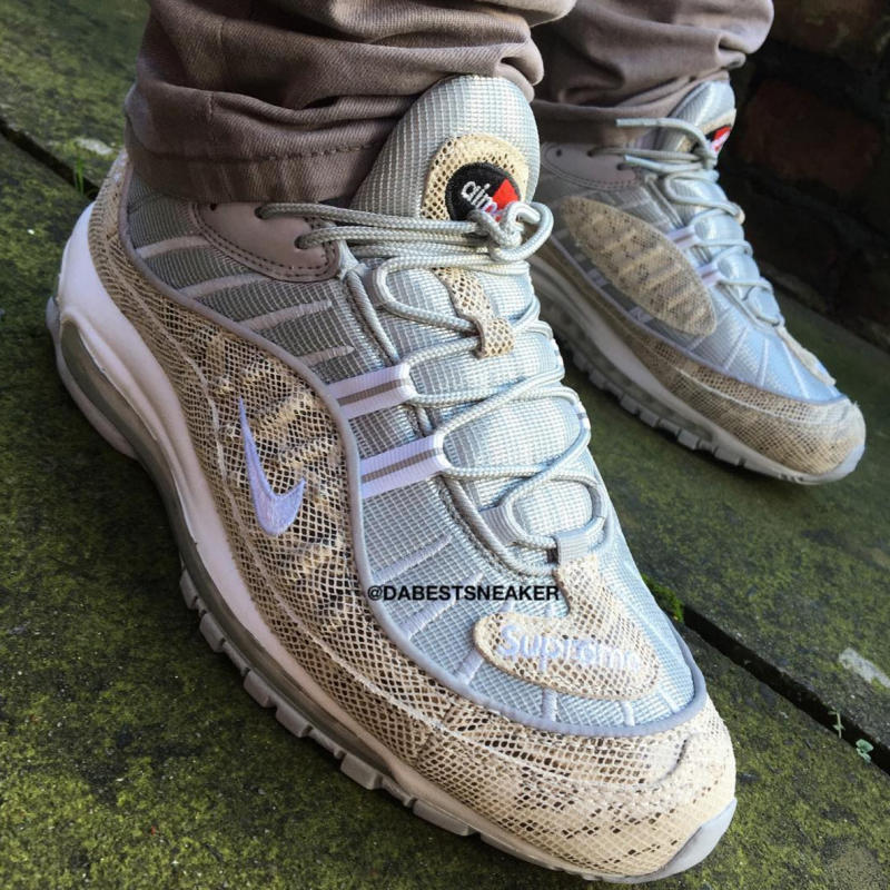 supreme-nike-air-max-98-on-feet.jpg