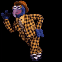 gonzo-muppet-wink.gif