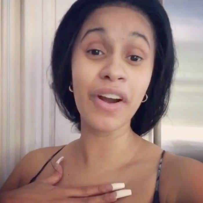 b0ca1e41b963-cardi-b-selfie.jpg