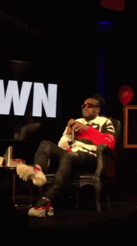 wale-mic-drop.gif