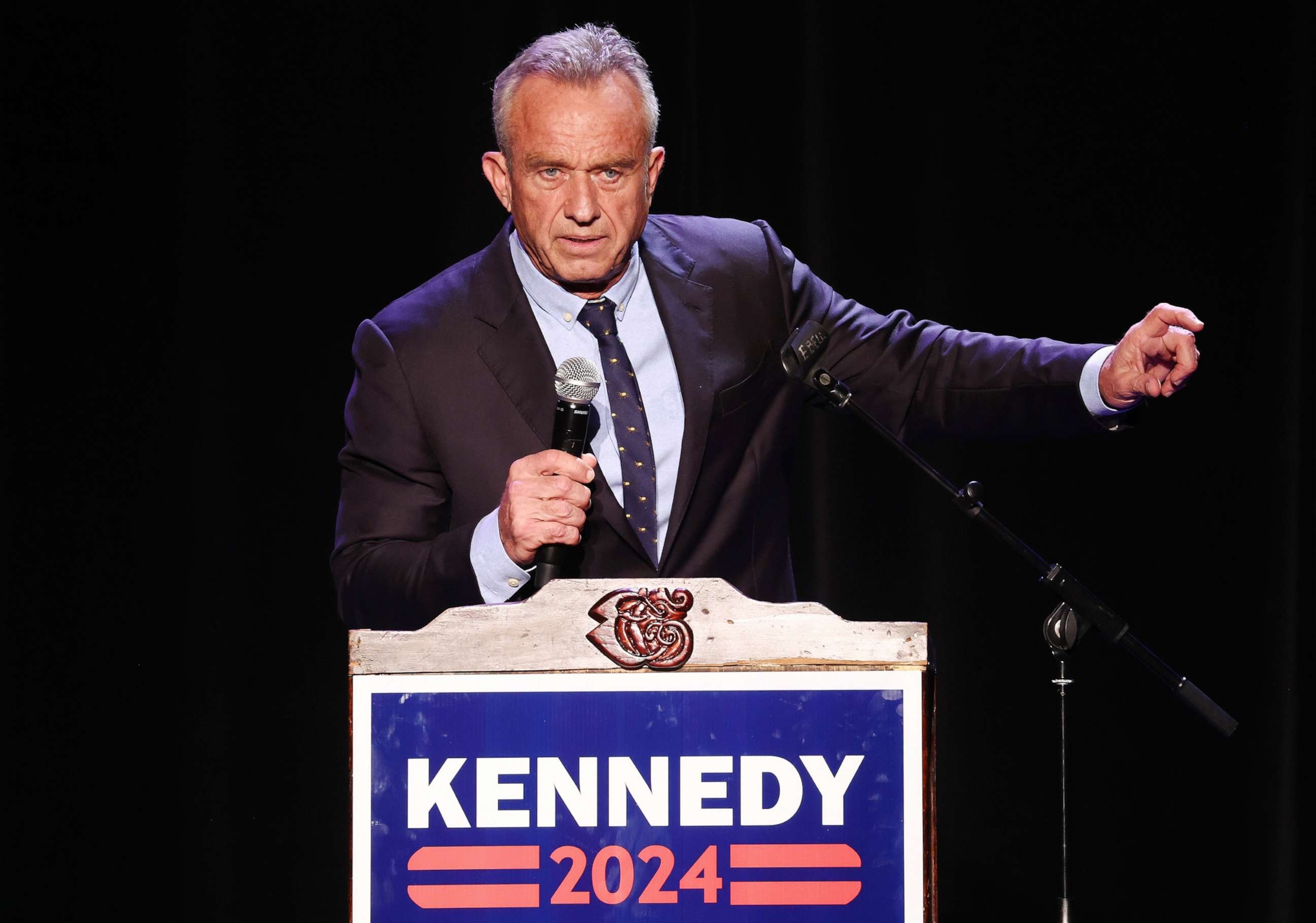 PHOTO: Democratic presidential candidate Robert F. Kennedy Jr. speaks at a Hispanic Heritage Month event at Wilshire Ebell Theater, on Sept. 15, 2023, in Los Angeles.