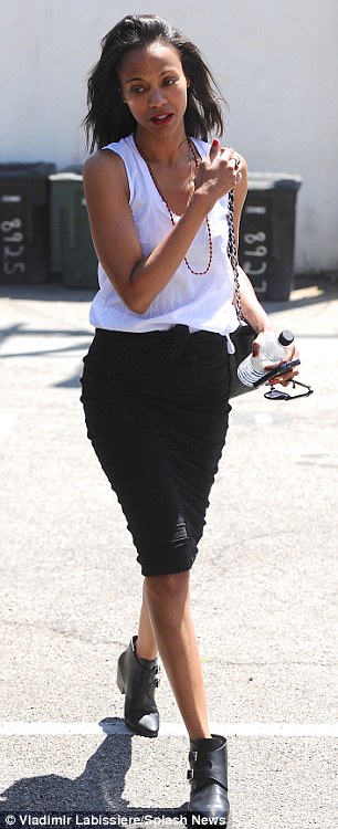 article-0-1D54DDA500000578-750_306x750.jpg